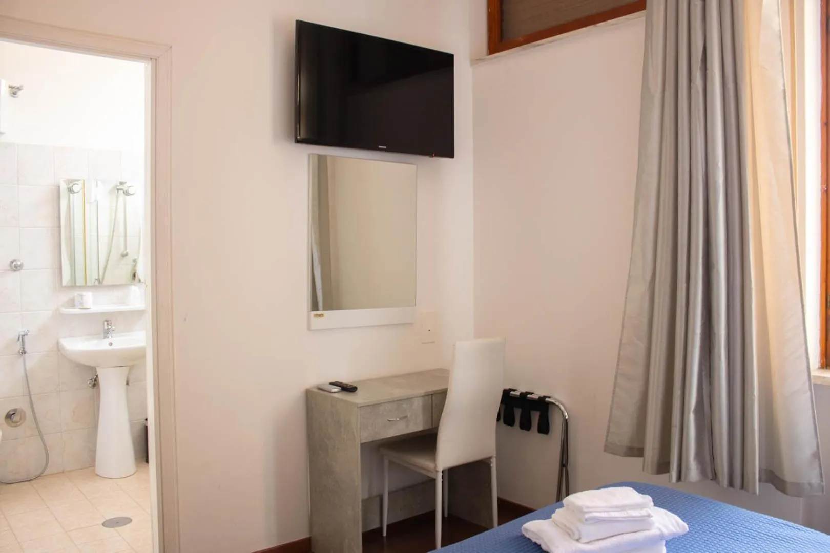 Oasi San Francesco Hotel Róma 0*,  Olaszország